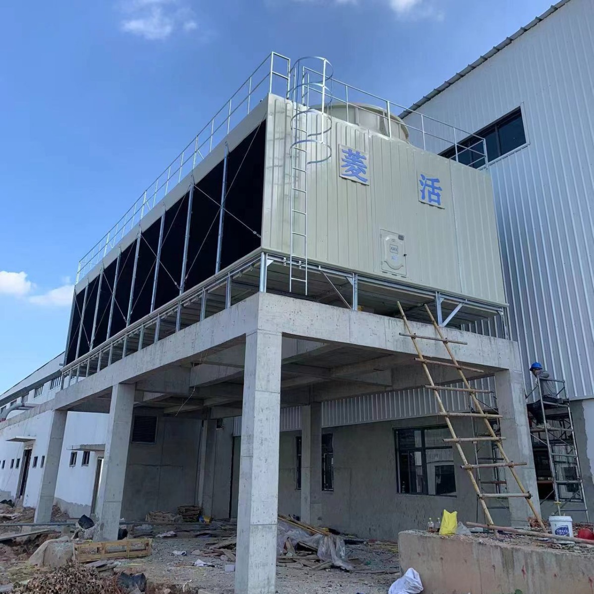 深圳市菱活厂家直供800T横流低噪音方形冷却塔