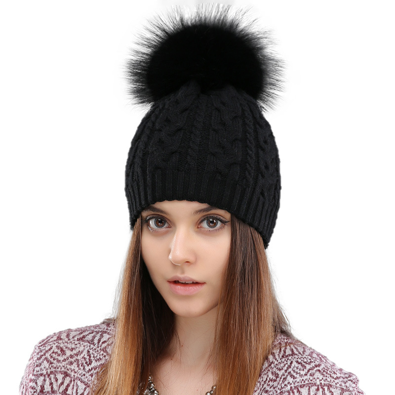 Lana de doble capa para mujer, suéter cálido de invierno con giros de masa frita, gorro de lana con bola de perro mapache real_voghion.com