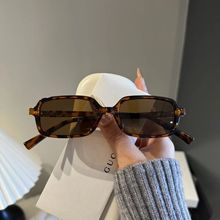 ���������ӷ���������ƽ�⾵����M��ĸʱ�н��ĳ����ٴ�̫����