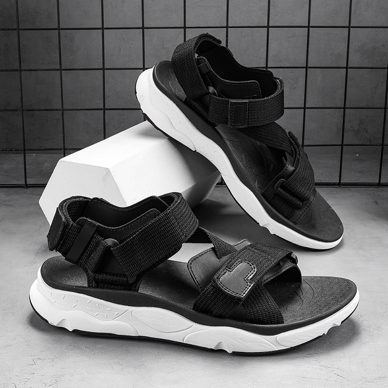 Sandalias para hombres 2024 nuevo estilo de verano outdoor casual deportivo antideslizante de fondo suave al aire libre zapatillas de playa frías