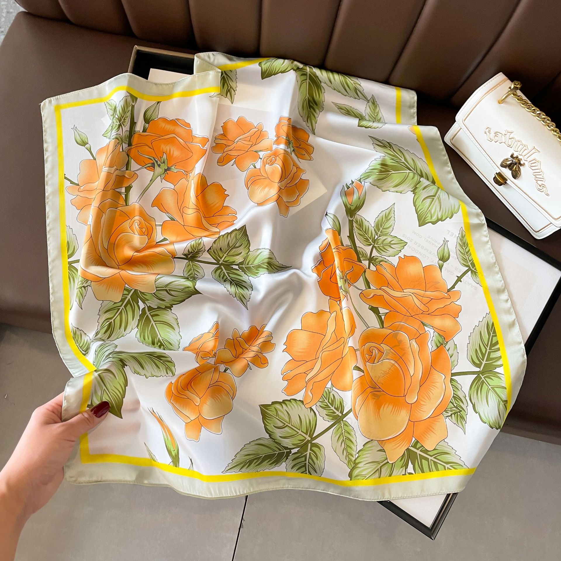 Ny liten fyrkantig halsduk 70 cm koreansk fyrkantig satinhalsduk med växtblomma, sidenhalsduk för kvinnor, dekorativ liten sjalhalsduk_voghion.com