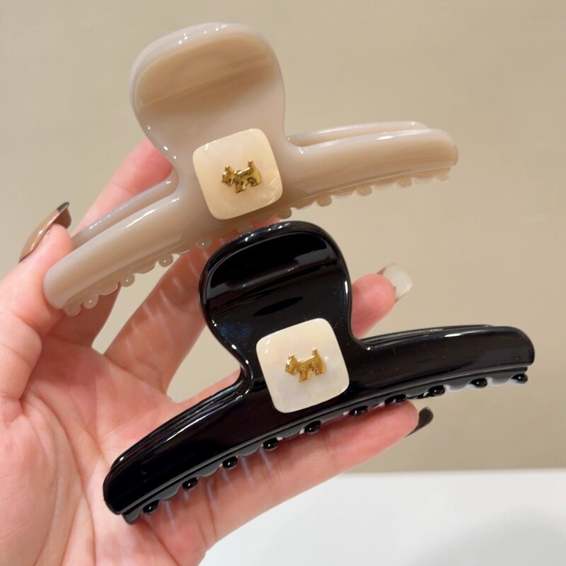 High-Quality Korean Luxury Hair Clips, Large Hairpins, Exquisite and Stylish Claw Clips, Fashionable Dog-Shaped Shark Clips, Ins-Style High-Quality Korean Luxury Hair Clips, Large Hairpins, Exquisite and Stylish Claw Clips, Fashionable Dog-Shaped Shark Clips, Ins-Style