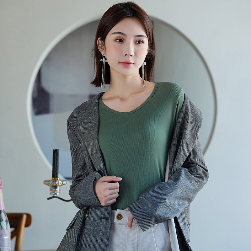Camiseta de manga larga para mujer, cuello en V, acanalada, de color sólido, para otoño e invierno, modelo T2024