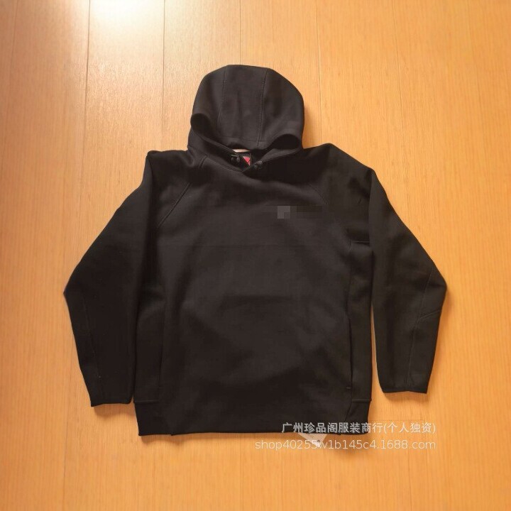 Wholesale of trendy European and American black hooded sweatshirts for men, featuring a loose fit, letter print, patchwork design, and raglan sleeves, perfect for autumn and winter Wholesale of trendy European and American black hooded sweatshirts for men, featuring a loose fit, letter print, patchwork design, and raglan sleeves, perfect for autumn and winter