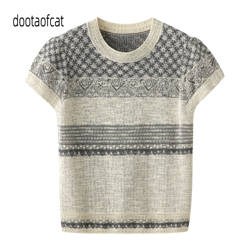 2026 New Summer Style Women's Small Floral Puff Sleeve Textured Geometric Pattern Patchwork Wool Knit Sweater Top 2K2Ee42