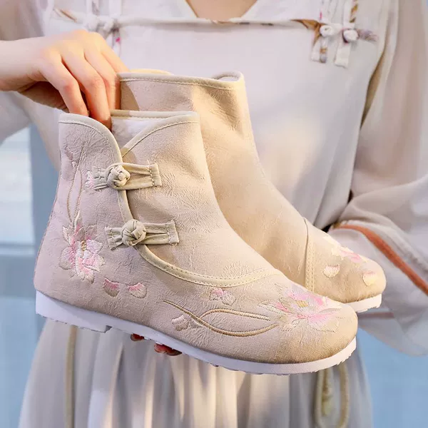 Beige cotton boots
