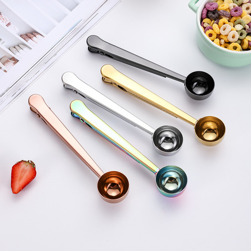 Stainless steel coffee scoop with clip, two-in-one sealing clip, multi-functional powdered milk scoop, food bag sealing clip