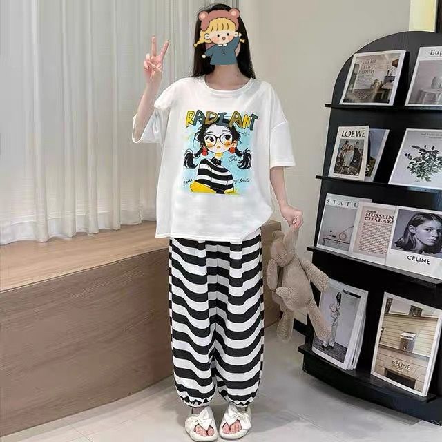 Estilo explosivo transfronterizo al por mayor pijamas con almohadillas para el pecho, pantalones de manga corta para mujer, servicio a domicilio de verano, lindo traje de algodón de nube para uso externo