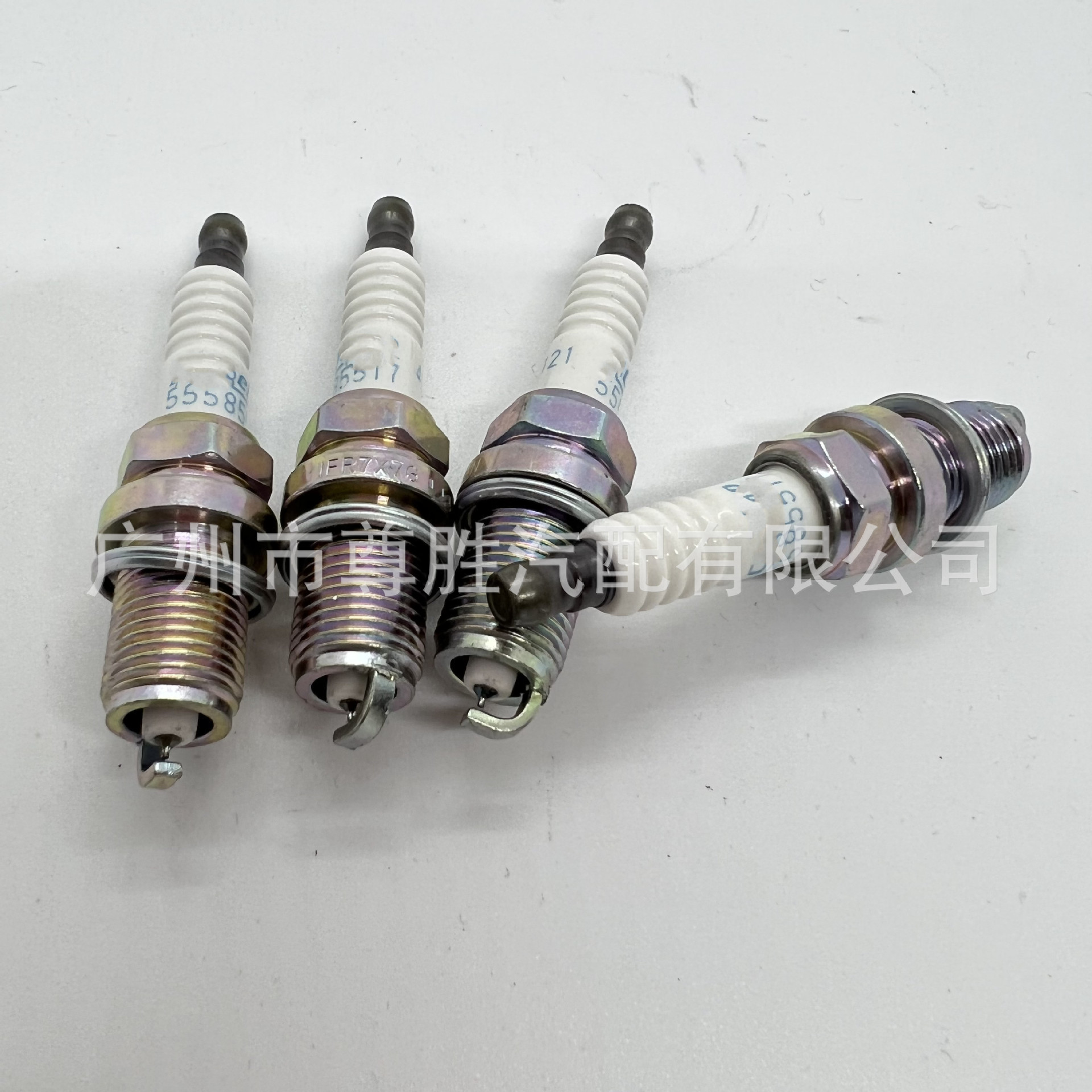 41-121 spark plug suitable for Buick Hummer Cruze Chevrolet Onkora 12681656