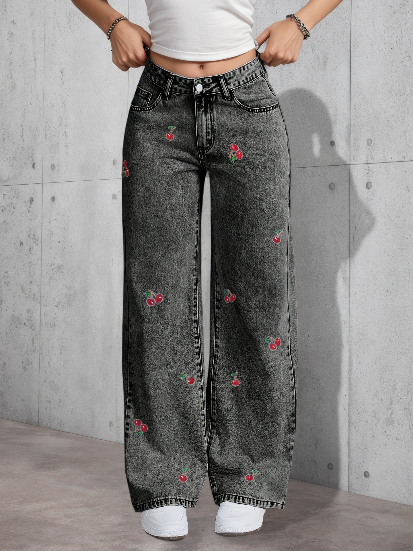Vintage Washed Slimming Stretch Jeans For Women Smoky Gray Distressed Red Cherry Blossom Embroidered American Style_ecoleips.com