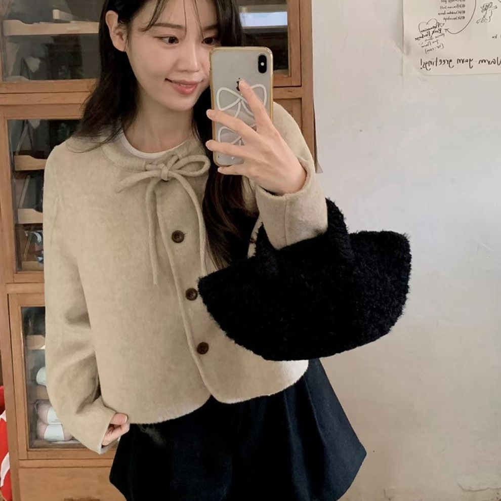 Short Woolen Coat for Petite Women, Winter Wear, Age-Reducing, Bow Tie, Round Neck Design, Stylish Woolen Coat