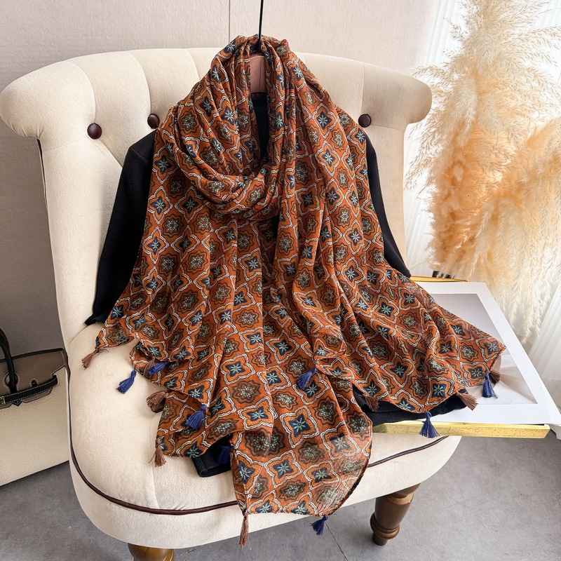 Bohemian Ethnic Style Cotton and Linen Scarf for Women, Fringe Travel Scarf, Spring and Summer Sun Protection Beach Towel, Soft and Thin Shawl