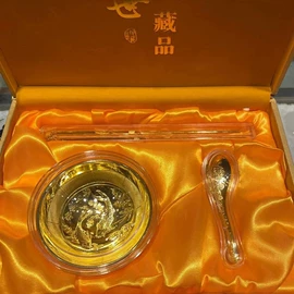 手镯;吊坠;戒指