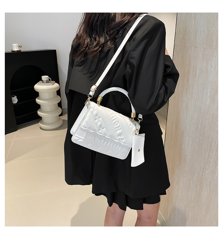 Ladies' candy-colored stylish handbag, 2024 autumn new ins single-shoulder crossbody bag, stylish embossed small square bag undefined