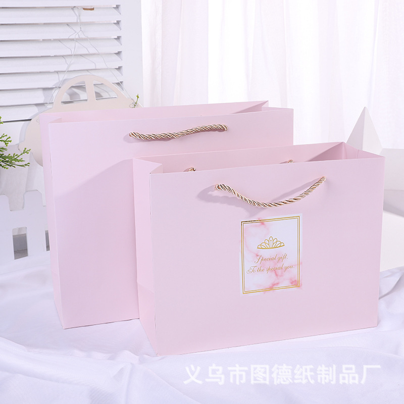 现货卡通紫色礼品袋可爱伴手礼袋大号动漫纸袋创意生日礼物包装袋|undefined