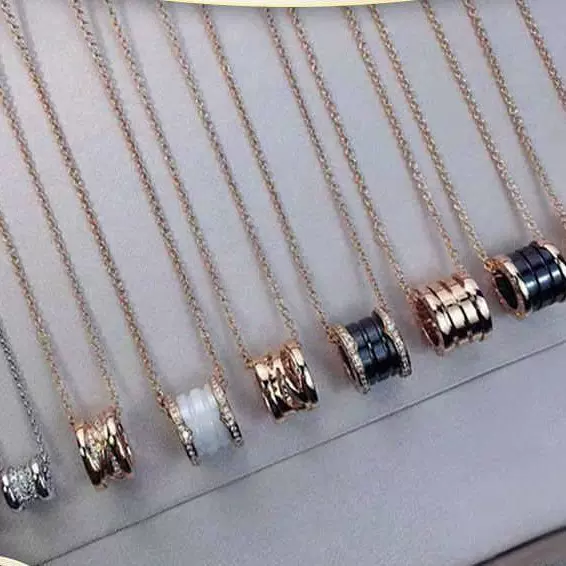 高版宝家小蛮腰弹簧项链男女款黑陶瓷满钻小众锁骨链小红人慈善款