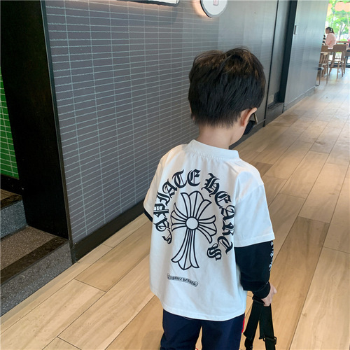 Boys' fake two-piece t-shirt long-sleeved Japanese style 2024 spring and autumn trendy children's casual round neck tops for small and medium-sized children's trendy brand T