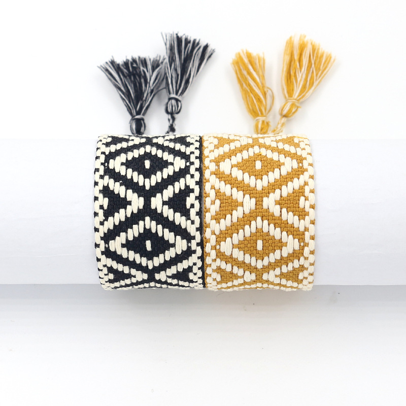 Retro Plaid Polyester Jacquard Tassel Unisex Bracelets display picture 1