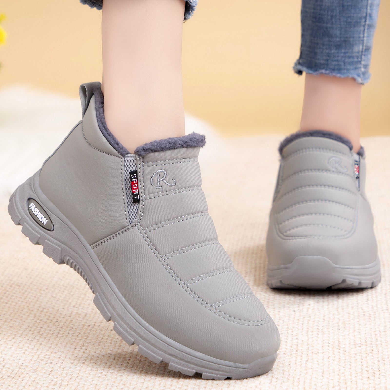 Zapatos de algodón de mujer procesamiento personalizado botas de mujer, botas de algodón calientes de gran tamaño, botas de nieve gruesas de lana, botas de mujer de alto impacto