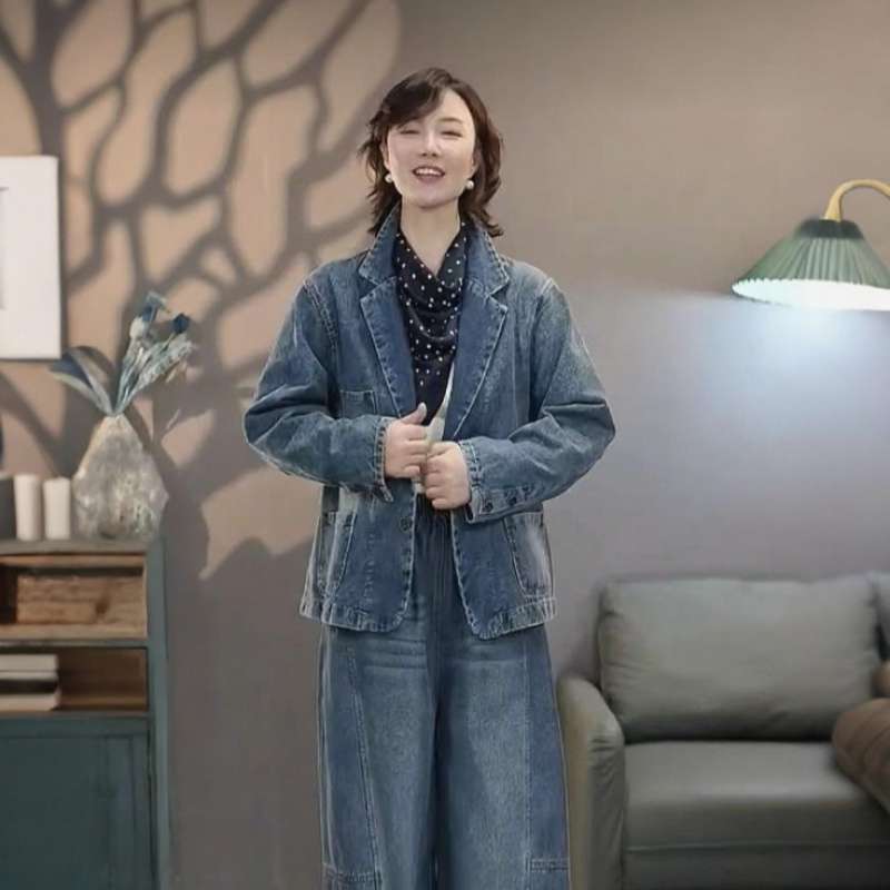 Women's New Style Denim Jacket 2026 Spring and Autumn Design Trendy Fashion Versatile New Top