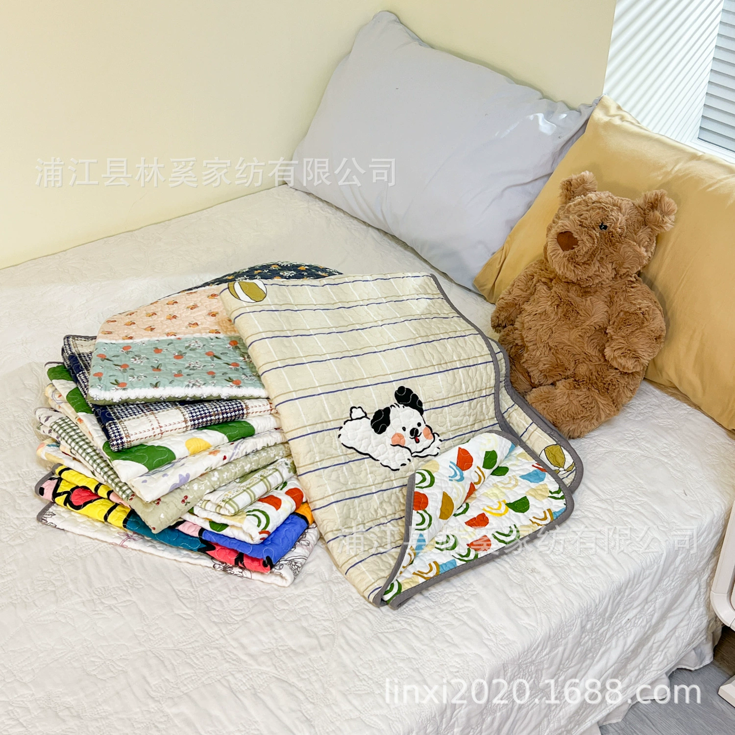 Двусторонний стеганый коврик из чистого хлопка, пригодный для машинной стирки, нескользящий Менструальный коврик, детский матрас, коврик для ухода за пожилыми людьми для волос