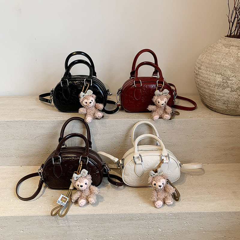 Nicho de diseño de bolso de mano de alta calidad para mujeres 2025, nuevo estilo de moda universal para viajar ocio simple bolso de mochila