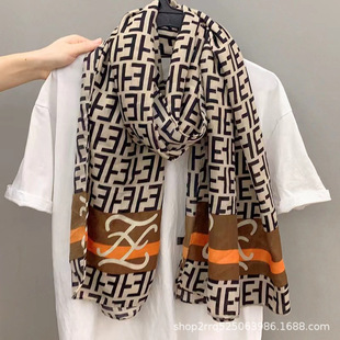 �����ϻ���ĸ�������Ů �ﶬ�H����������L�����ļ��ô�z����