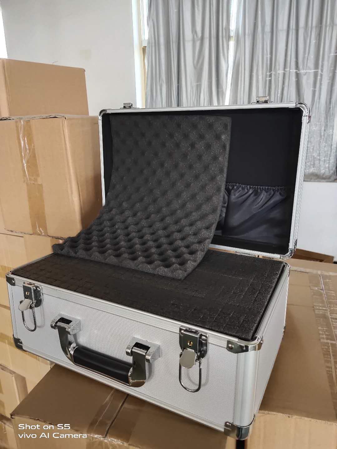 Caja de herramientas multifunción portátil para el hogar, caja de aleación de aluminio para reparación de automóviles grandes y pequeños