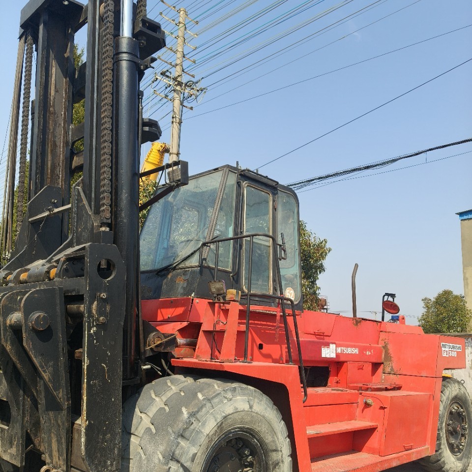 现货供应三凌30吨叉车(钢卷车)二手重型叉车