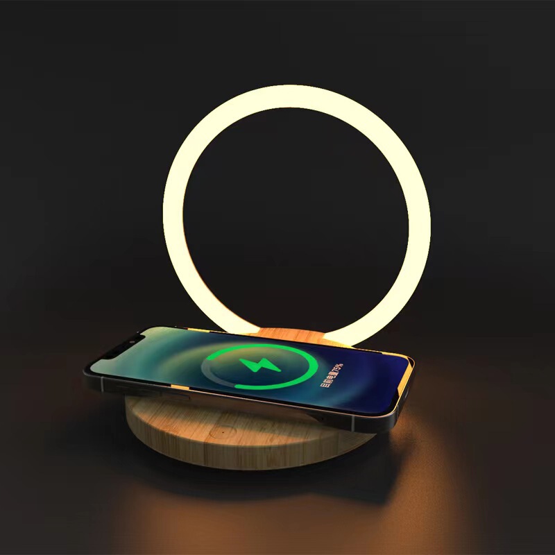 Hot selling gift wood grain mobile phone wireless charger 15W fast charging bedside table LED night light wireless charging Hot selling gift wood grain mobile phone wireless charger 15W fast charging bedside table LED night light wireless charging