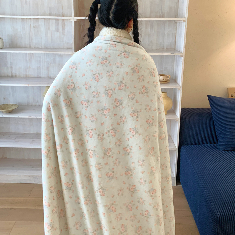 秋冬加厚牛奶绒毛毯双层休闲盖毯羊羔绒保暖办公室午休毯学生披肩|undefined