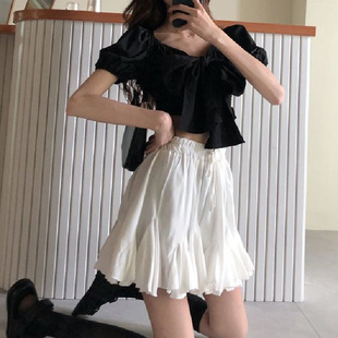 ����ins�@������A�ְ���ȹŮ�b�n��p�g�Ď����r�ٴ�����W����ȹ