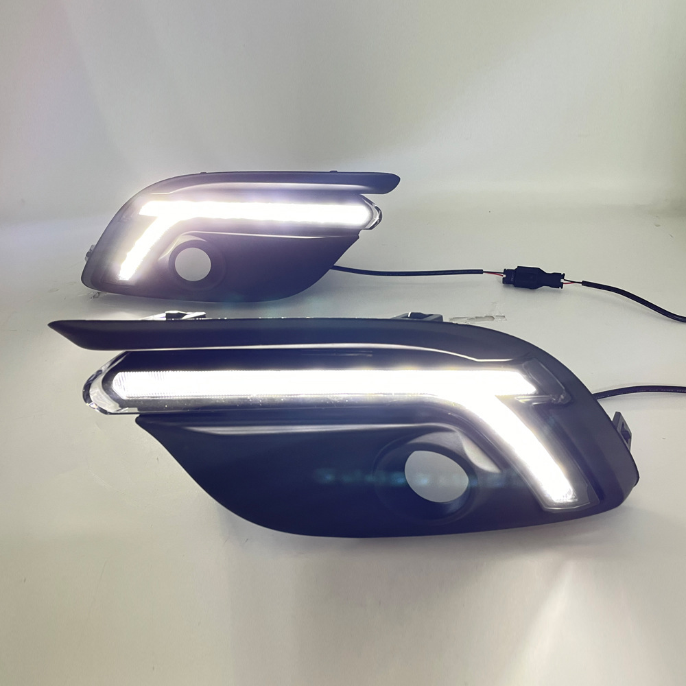 Adecuado para 17 Mazda onksela luz diurna onksela LED luz de marcha diurna luz de niebla modificación