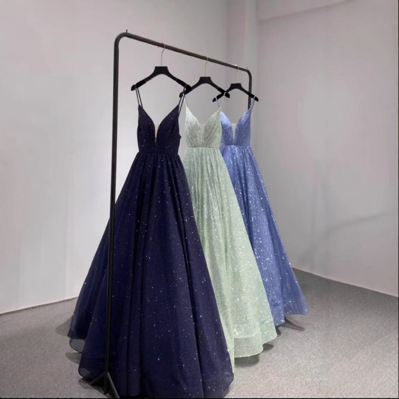 French-Style Spaghetti Strap Evening Gown, Deep V-Neck Long Dress, Birthday Host Banquet Elegant Dress with Sequins and Tulle