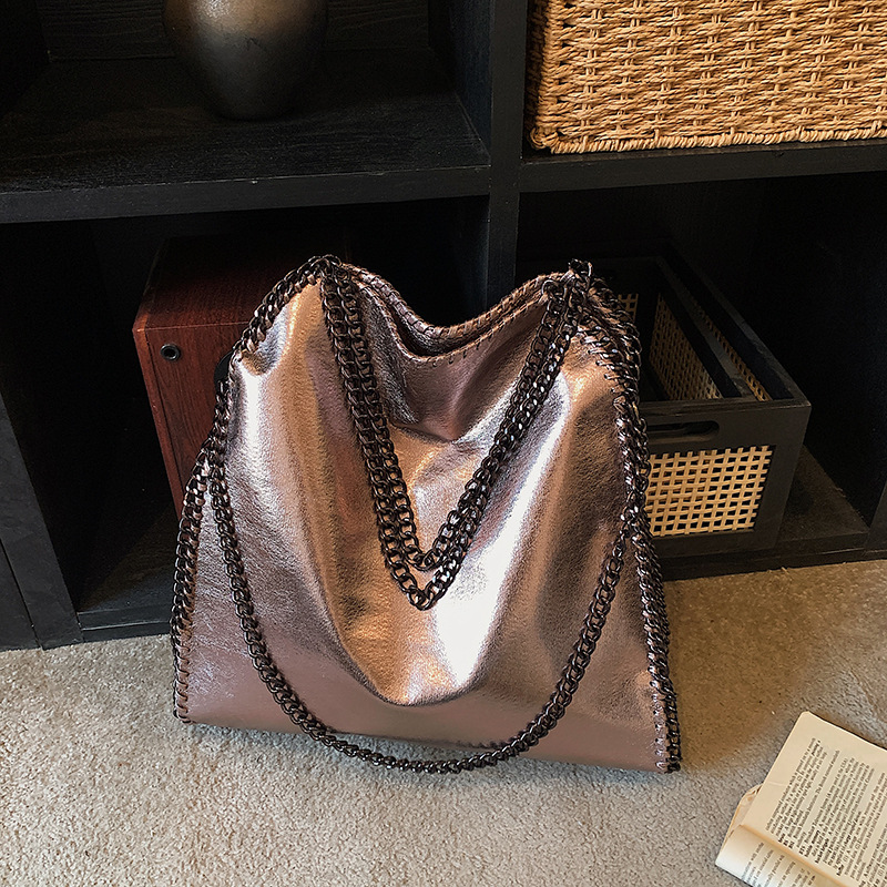 Borsa a tracolla con catena donna elegante e casual_voghion.com