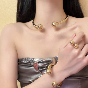 European and American heavy industry exaggerated metal garlic head open collar bracelet autumn and winter retro light luxury high-grade choker necklace