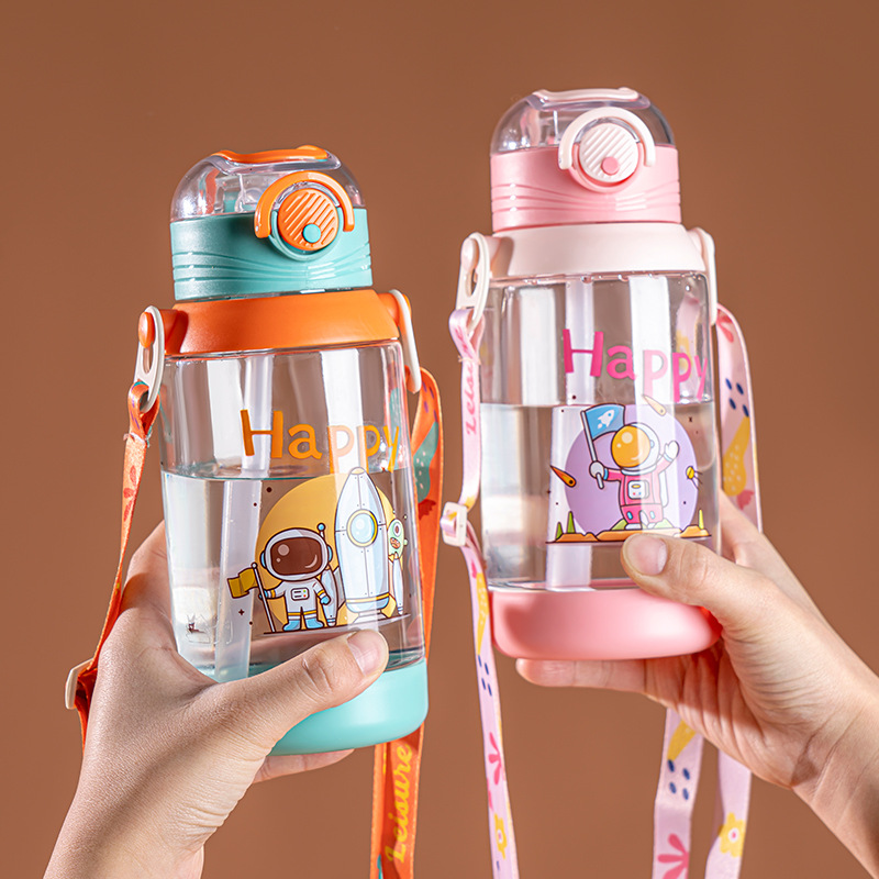 Taza de agua para niños de gran capacidad con hervidor deportivo de paja para niños y niñas para estudiantes lindos días de verano resistentes a caídas