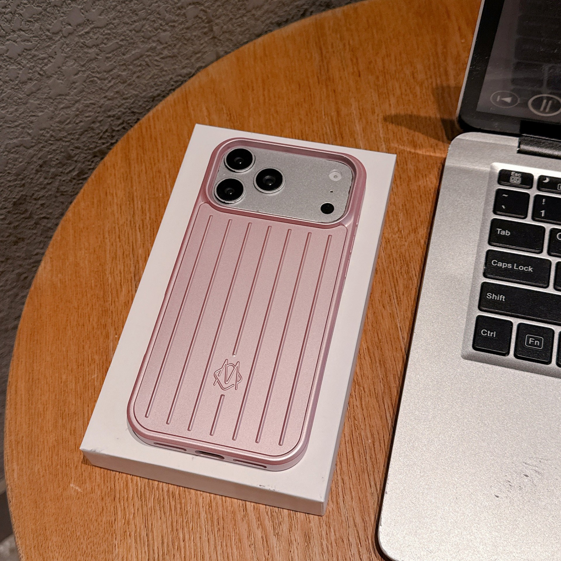 Matin Kim Case for iPhone 17 Pro Max Pink