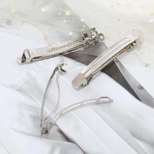 Factory direct supply 10cm metal spring clip Korean version of three pieces of manual French clip accessories DIY automatic clip wholesale