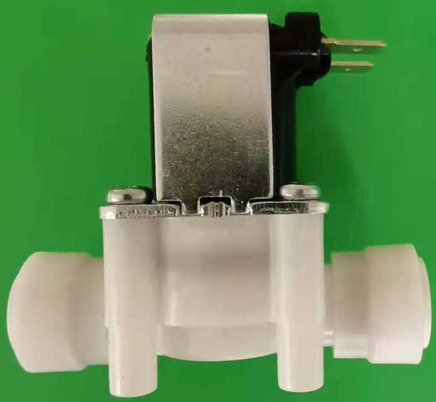 Three-point quick-connect and quick-plug tap water pressure inlet valve full figure