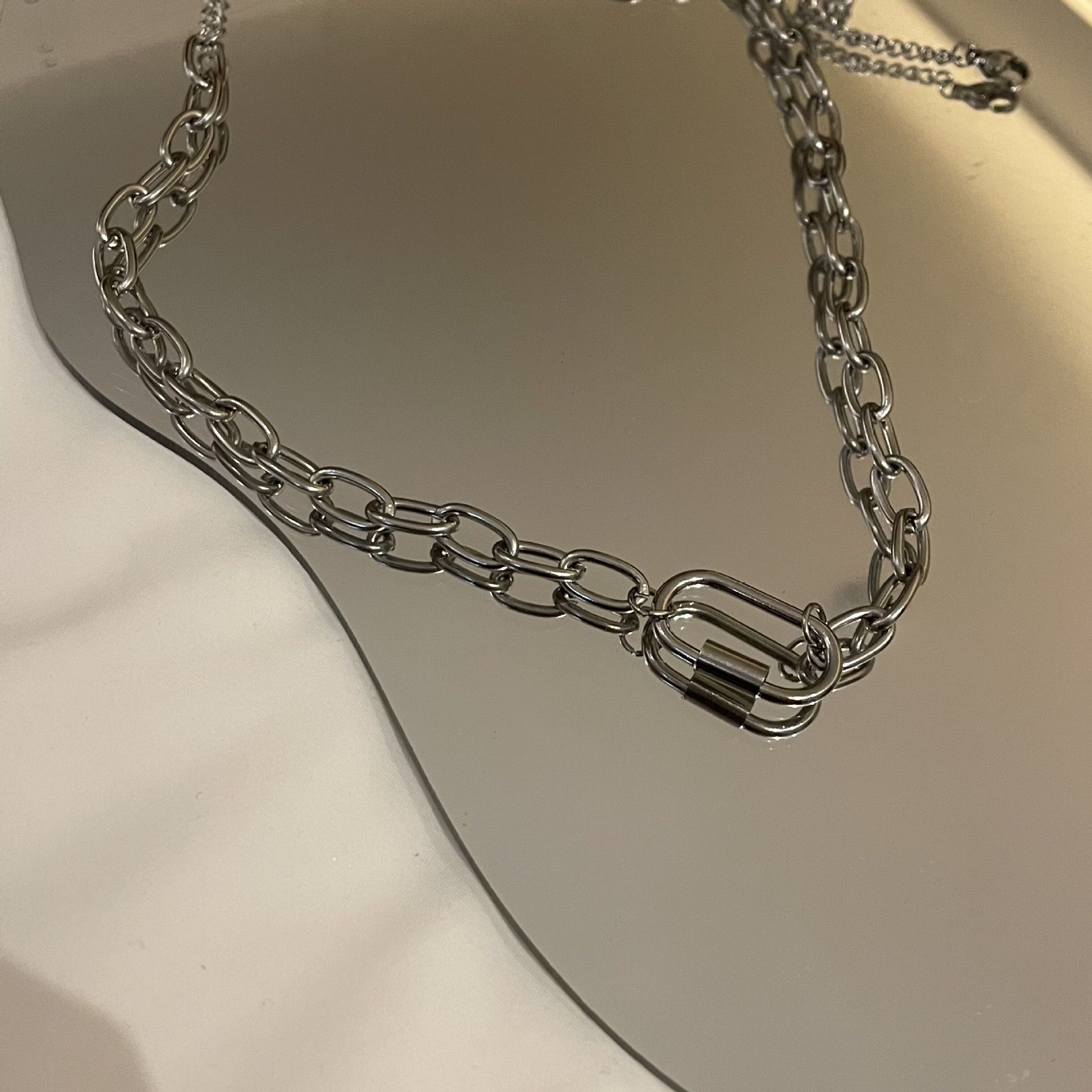 Einfache Doppelschichtige Quadratische Halskette display picture 2