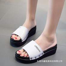 �r��ˮ���Ь�m������⴩������ˮ̨���ţƤһ�֛���ЬŮ��