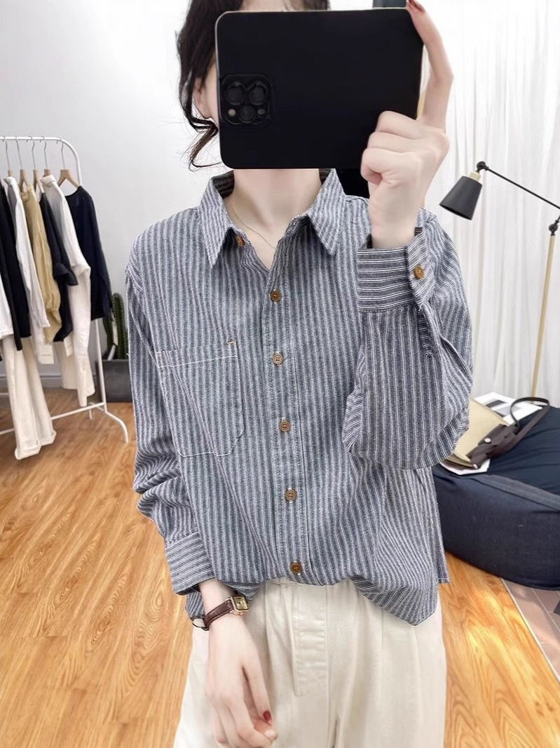 レトロな綿のストライプのシャツの女性の長袖の春秋の新型の韓国版はゆったりしていて痩せています。