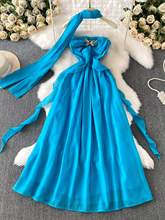 一字肩飘带气质别致蝴蝶装饰抹胸连衣裙女高级感雪纺收腰优雅长裙