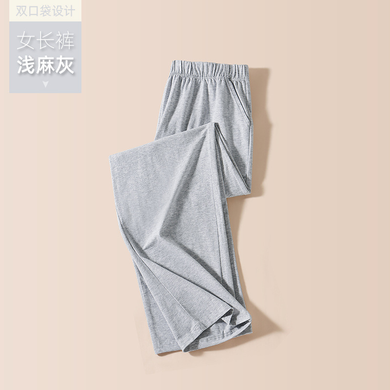 Los pantalones largos de la Sra. 105 son grises de cáñamo claro.