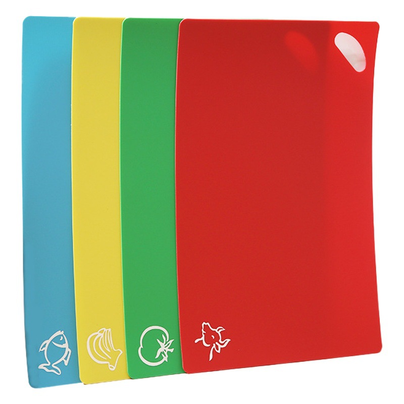 Kitchen plastic cutting board bendable cutting board classification PP cutting board chopping board four-piece fruit cutting board manufacturers wholesale