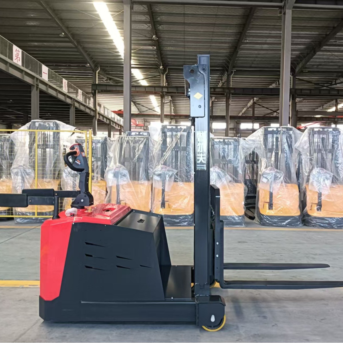 配重式无腿电动堆高车电瓶叉车托盘堆垛搬运车装卸货货架升降铲车