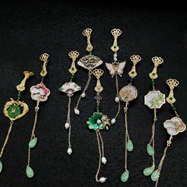 胸针;手串;手链