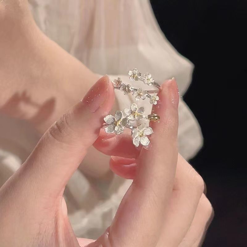 Vintage French Style Adjustable Open Ring With Floral Design_voghion.com