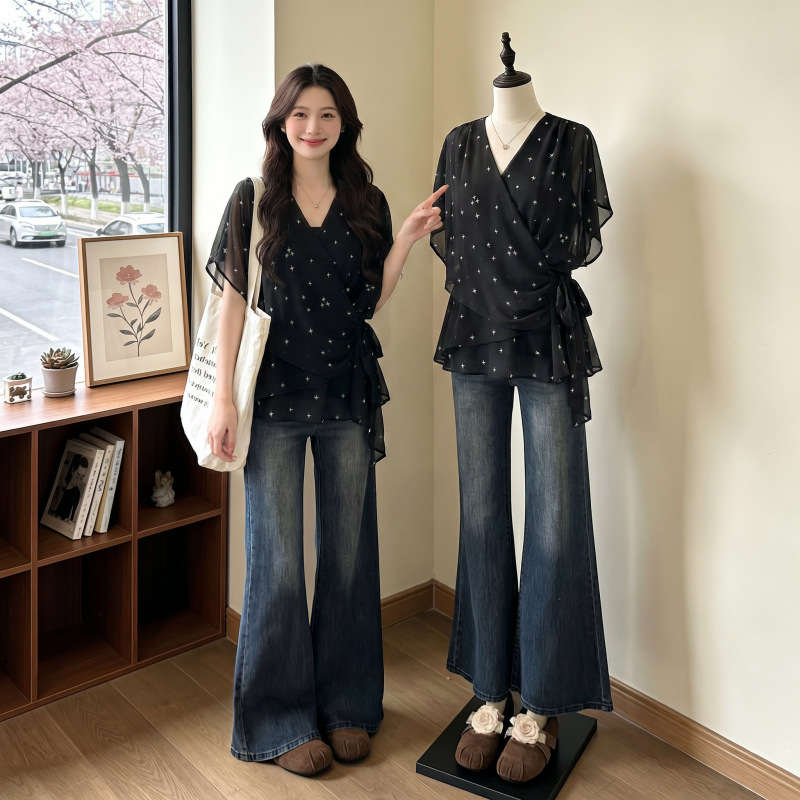 Áo thun nữ cổ V chấm bi đen thắt eo phong cách trẻ trung — màu đen chi tiết 2